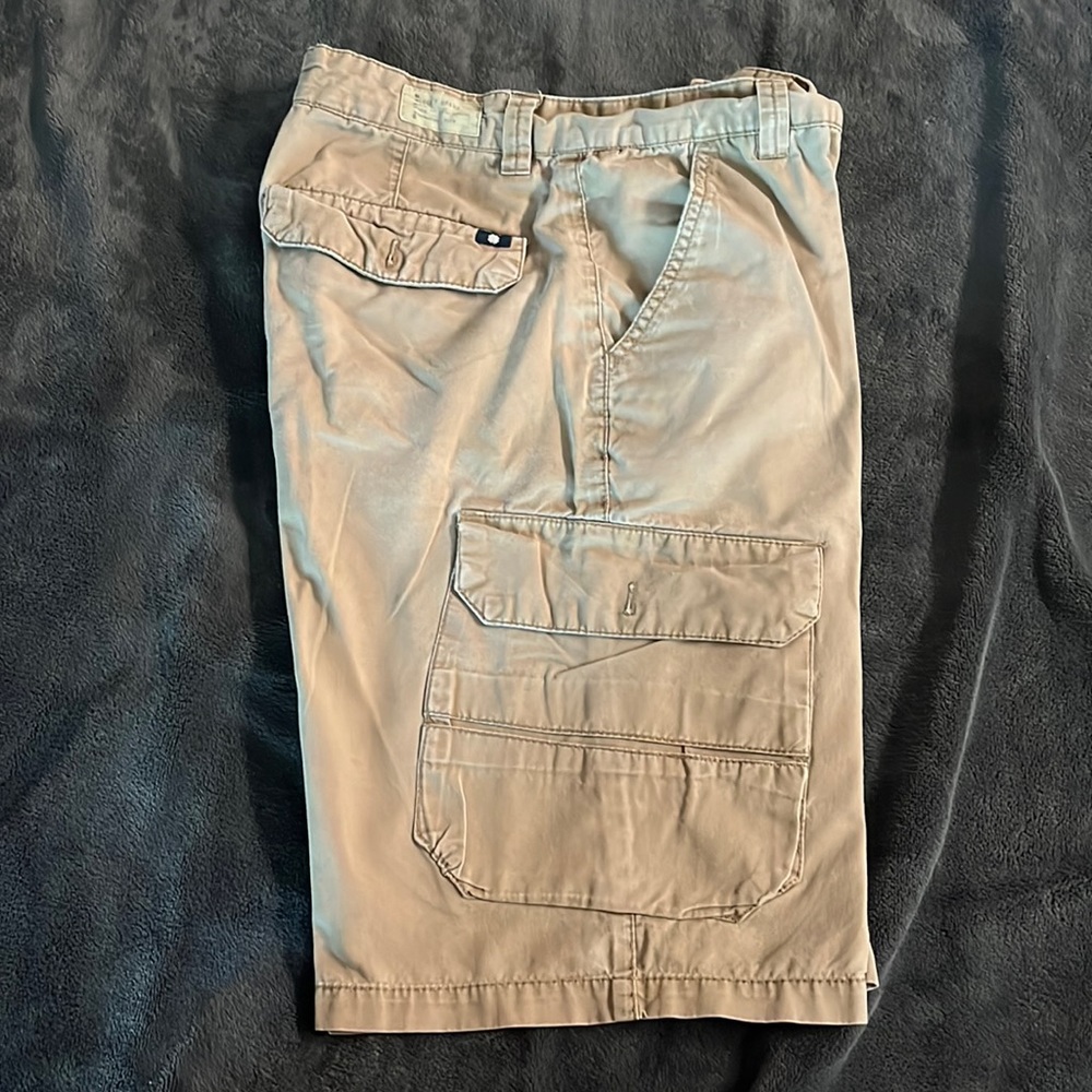 Lucky Brand Tan Cargo Shorts | Size: 16 | Used |